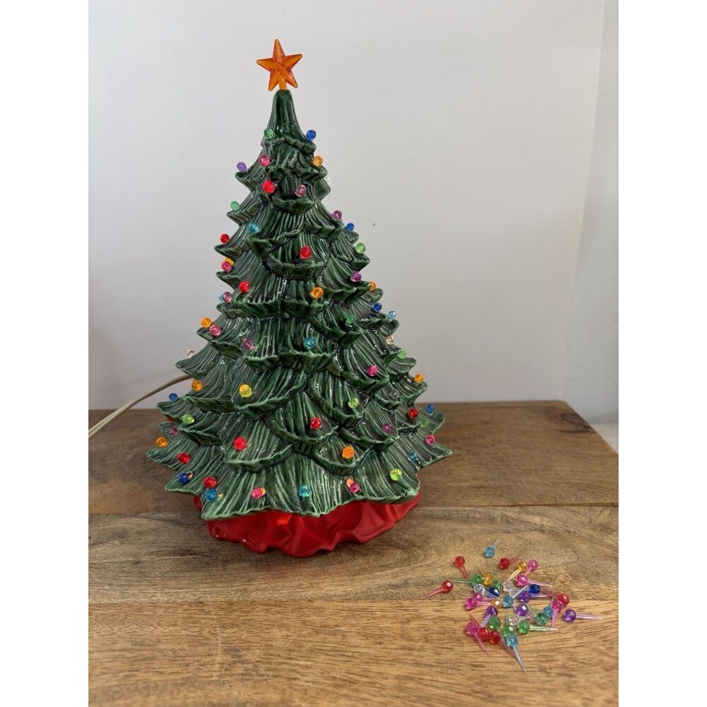 Vintage Doc Holliday 9" Ceramic Christmas Tree With Lights And Red Base 1982